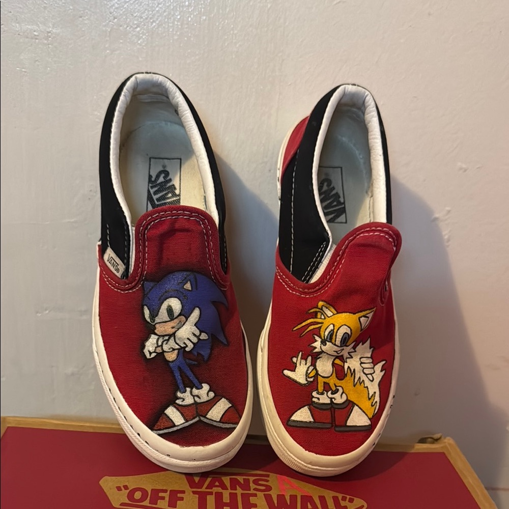 Vans Kids hand painted  Sonic Slip-On Shoes size 2.5 kids